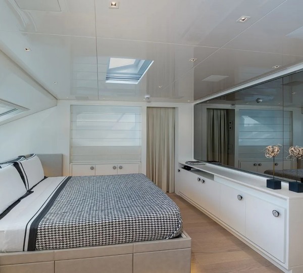 Forward Main Deck Master