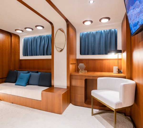 Guest Suite Seating Area