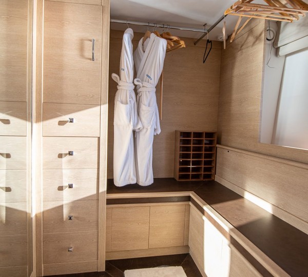 Master Suite Dressing Room