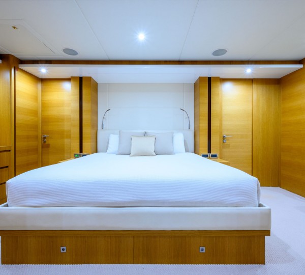  Master King-sized Berth