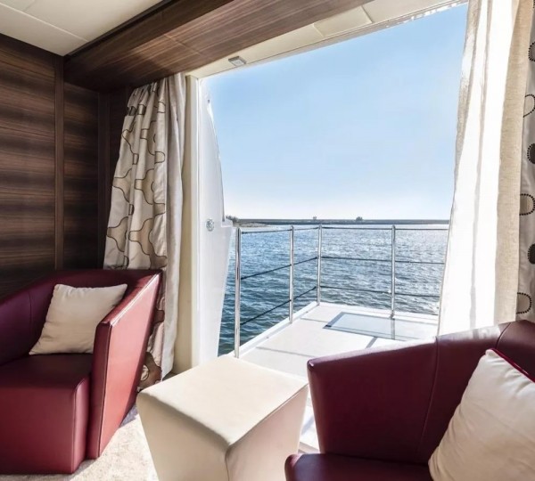 Master Suite Fold Out Terrace