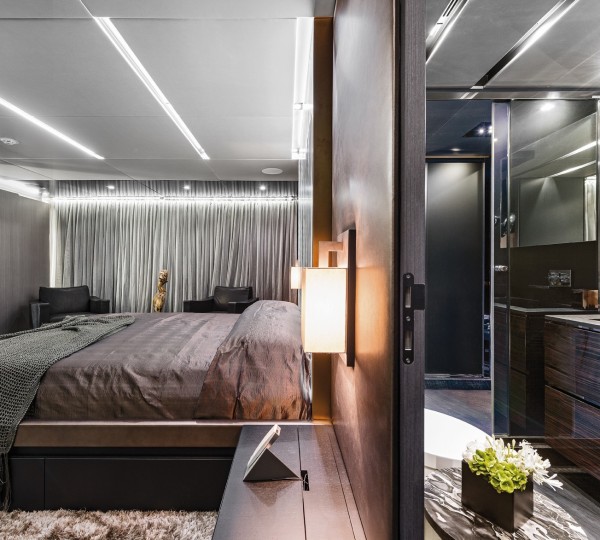 Guest Suite With Ensuite Bathroom