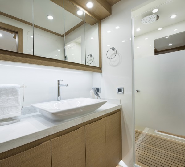 Master Ensuite Shower And Vanity