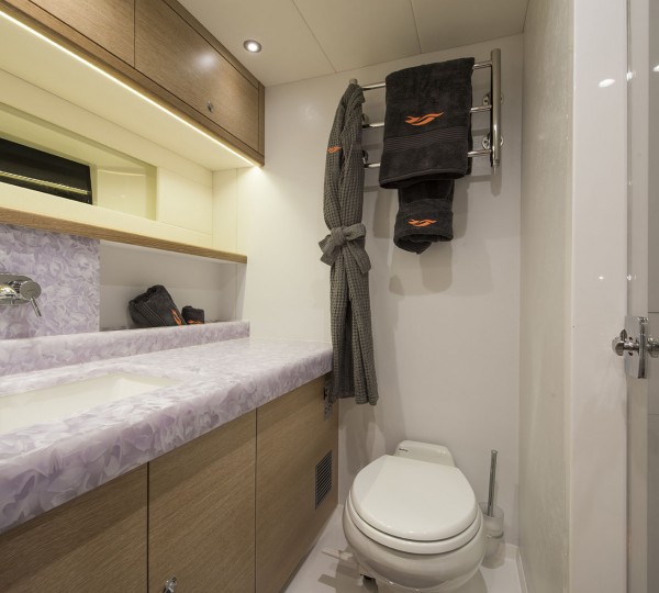 Guest Cabin Ensuite