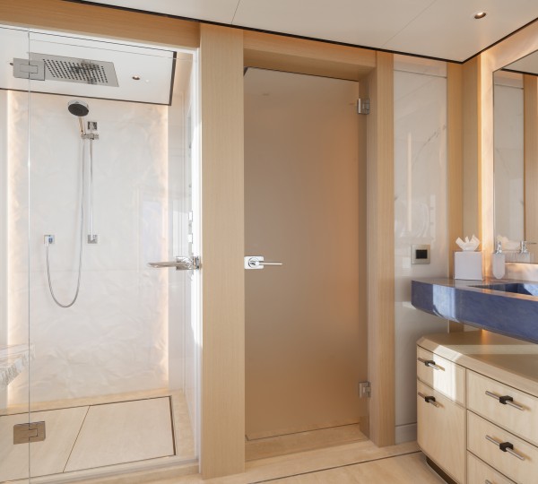 Owner's Deck Ensuite