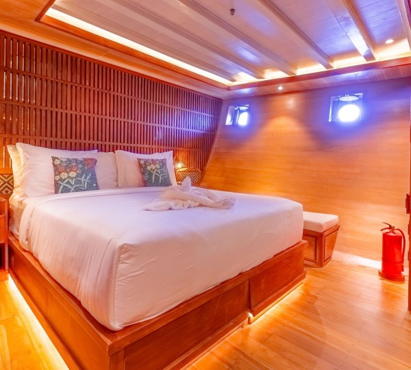 Lower Deck Double Suite
