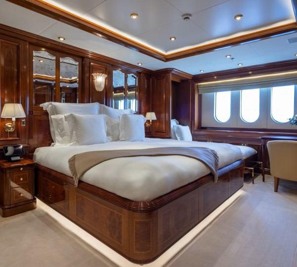 Guest Suite With Fold Out Murphy Bed