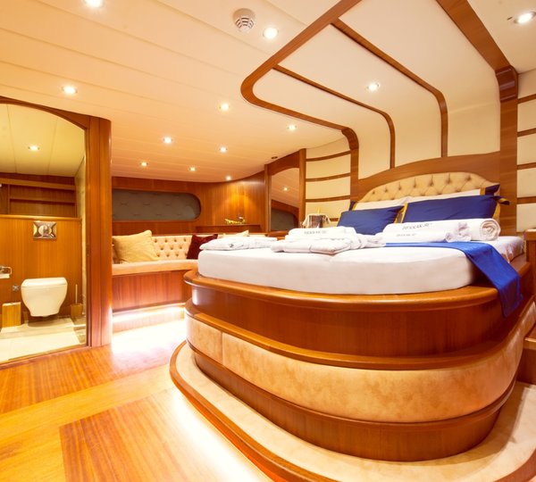 Aft master stateroom