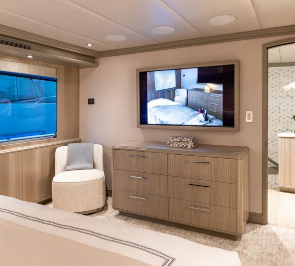 Guest Suite View Into Ensuite