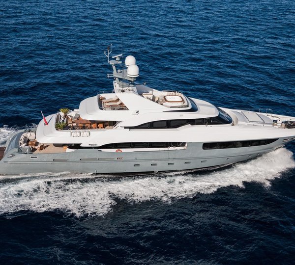 41M Motor Yacht LEGENDA