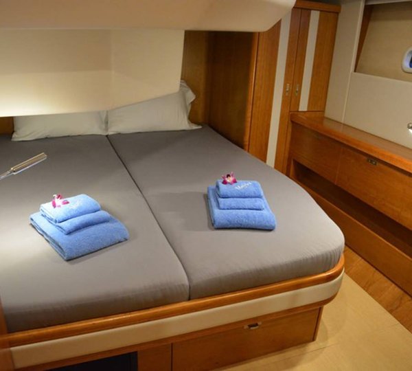 Guest double cabin