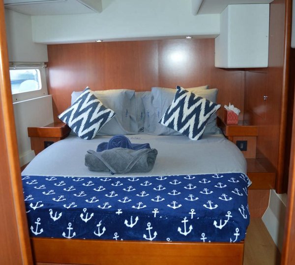 Lower deck double cabin
