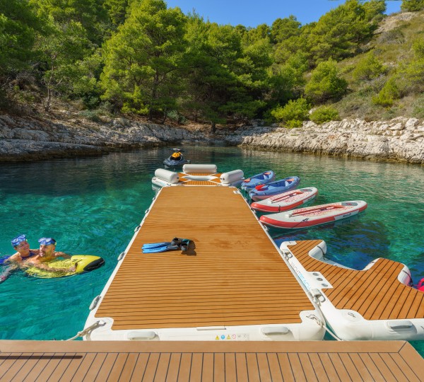 SON DE MAR - Floating Dock