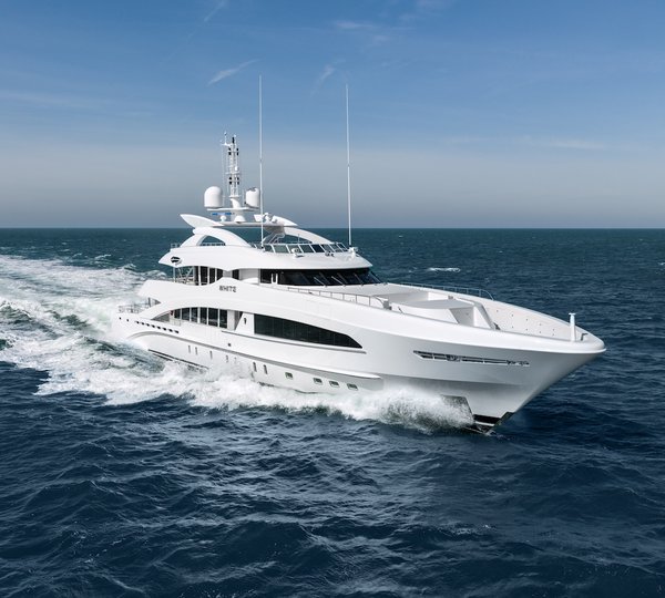 50m Yacht WHITE By Heesen Under Sea Trials