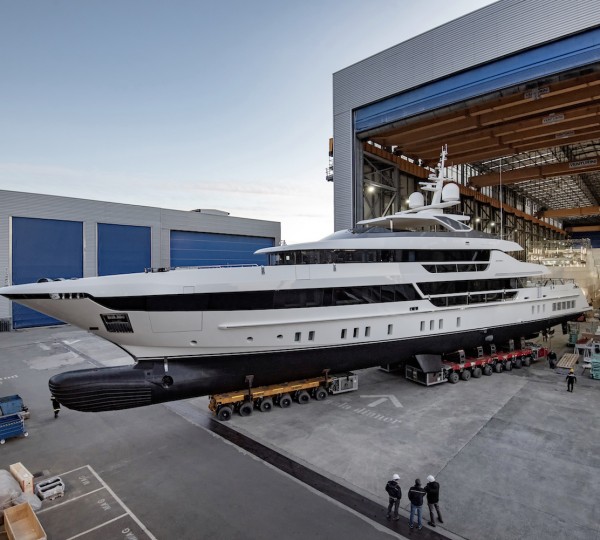 52Steel Yacht ORAS By Sanlorenzo