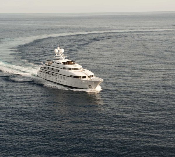 62m Superyacht Cruising Profile
