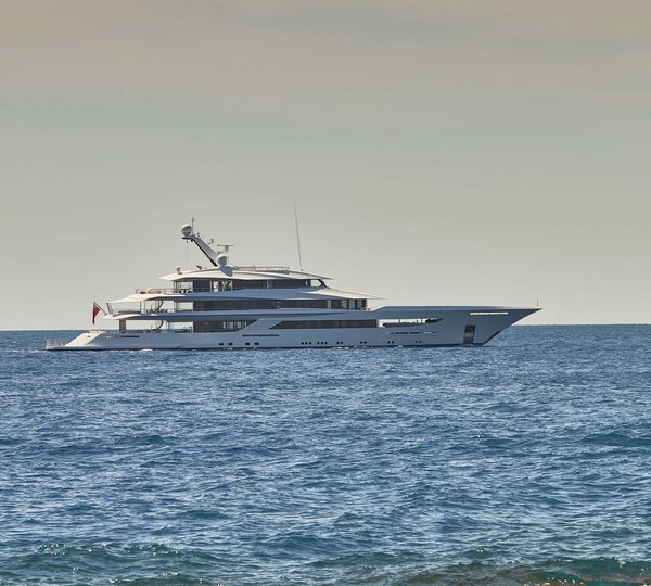70m Feadship Custom Profile