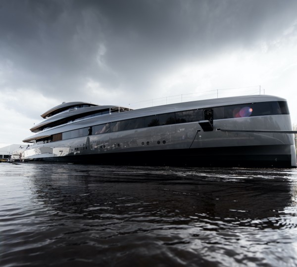 84m Luxury Yacht Project 710