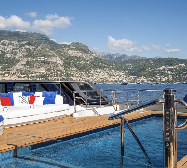 95M LURSSEN MEGA YACHT - Pool