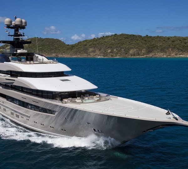 95m Lurssen Mega Yacht In The Caribbean