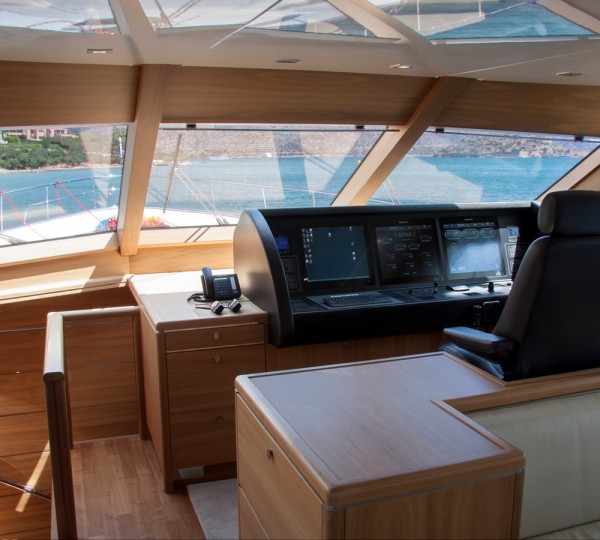 AFINA Interior - Controls