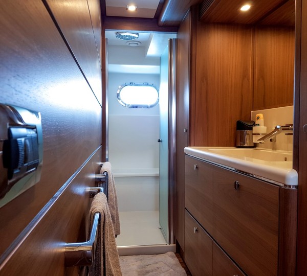 AFINA Interior - Ensuite