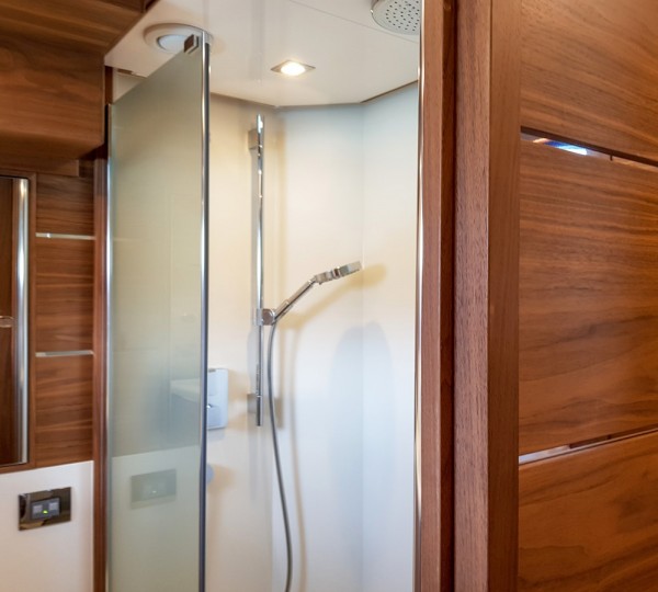 AFINA Interior - Ensuite Shower
