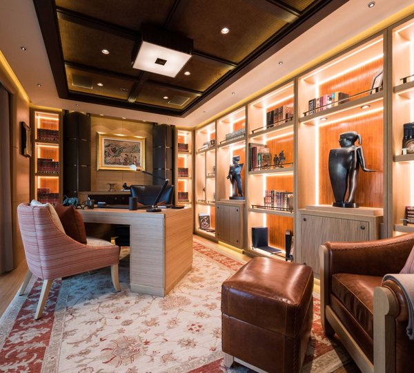 AMELS 272 Limited Edition - Office