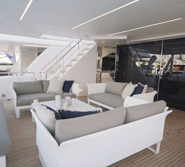AQUA LIFE Exterior - Main Deck Aft