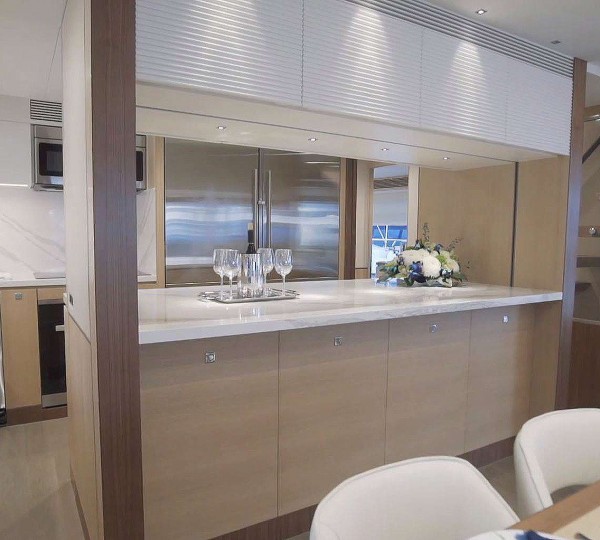 AQUA LIFE Interior - Dining And Galley