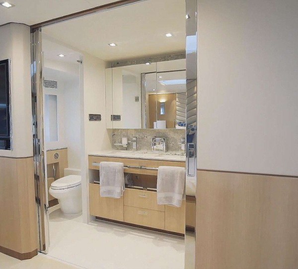 AQUA LIFE Interior - Master Ensuite