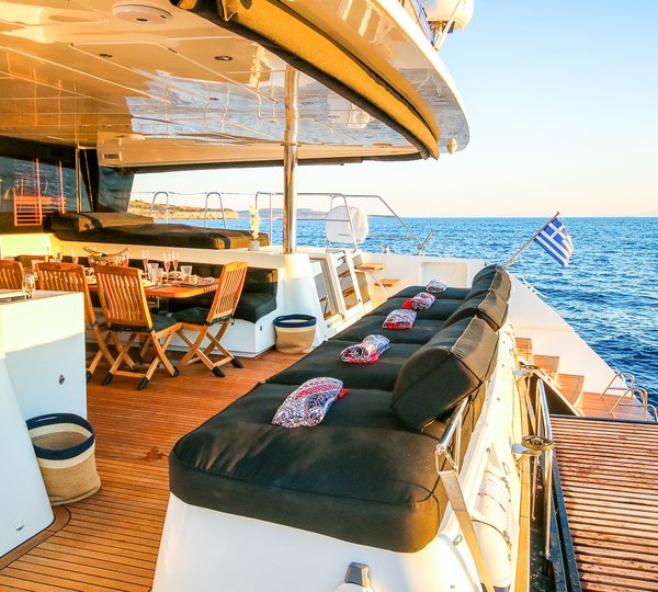 Aft Deck And Swim Platform