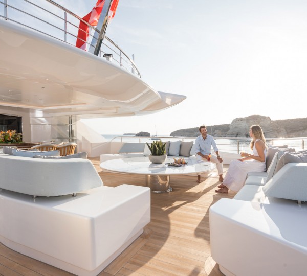 Aft Deck Seating