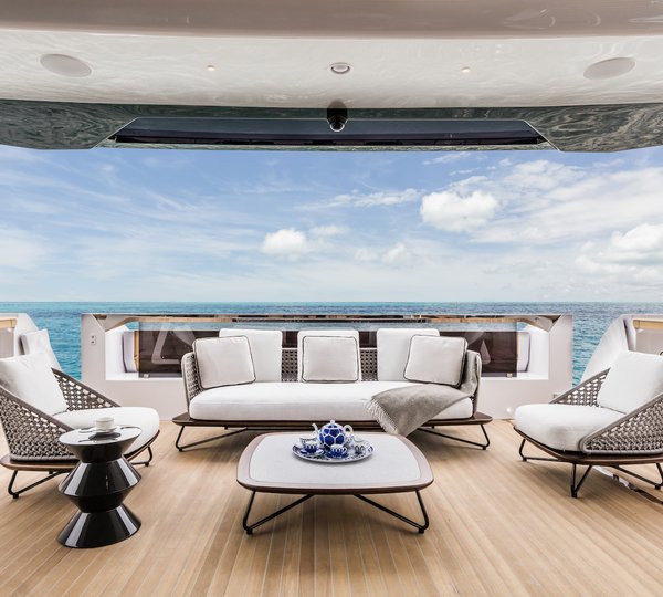 Aft Deck Seating