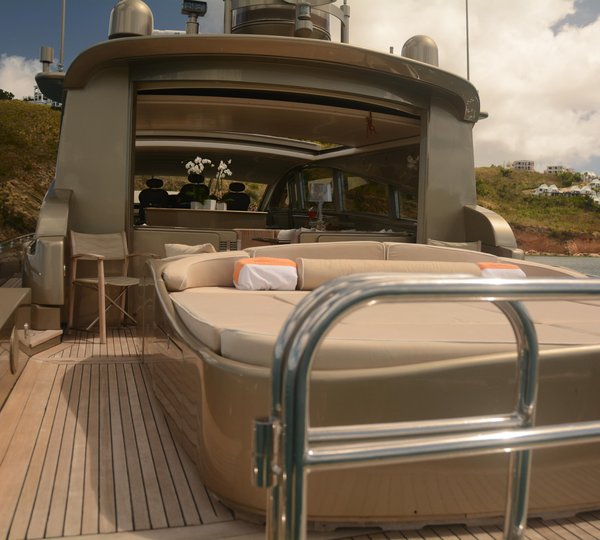 Aft Deck Sunpad And Seating