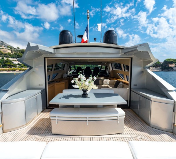 Aft Deck With Al Fresco Dining