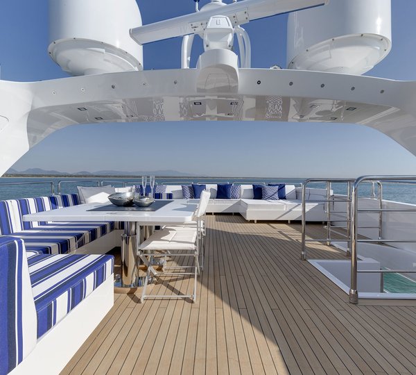 Alfresco Dining & Seating Area