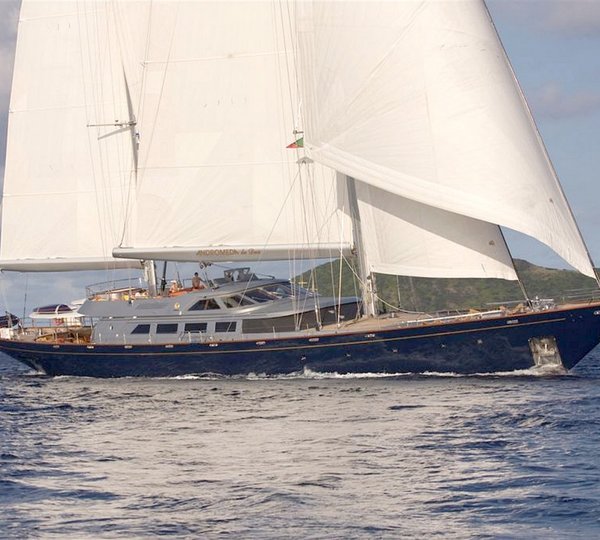 Andromeda La Dea At Anchor