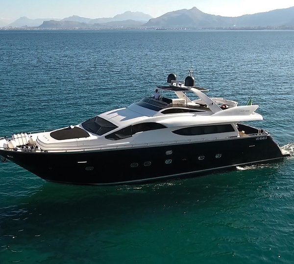 Antago Motor Yacht SEVEN STARS - Profile