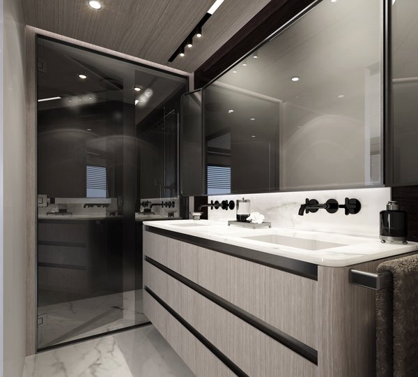 Azimut S10_owner Bathroom