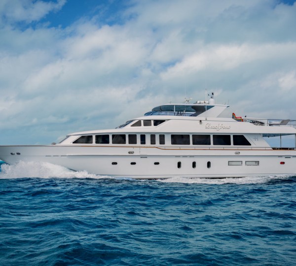 BEACHFRONT Yacht Underway