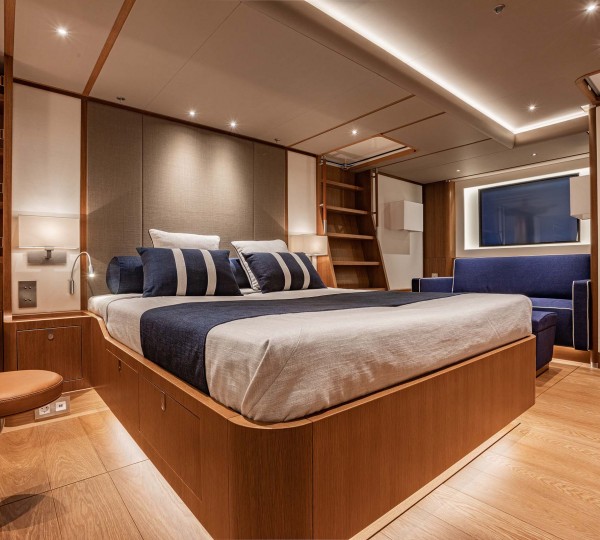 BECOOL Interior - Master Cabin