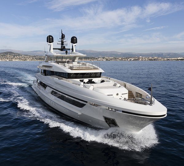 Baglietto Motor Yacht ANDIAMO - Main Shot