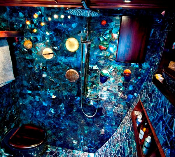 Guest ensuite shower