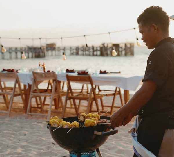 Beach Dining With BBQ