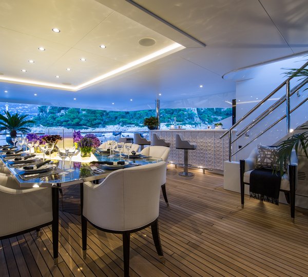 aft deck al fresco dining