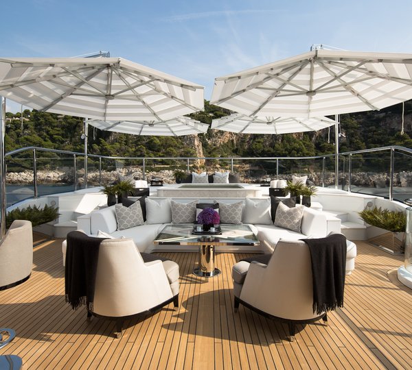 exterior deck - top deck