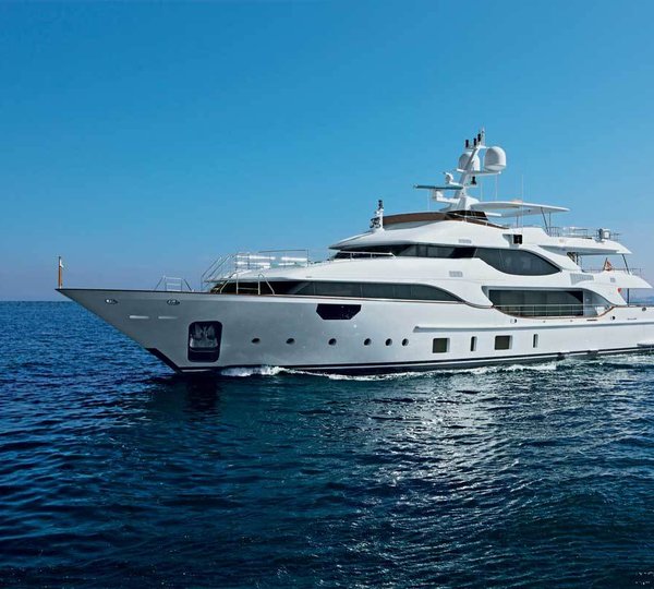 Benetti Crystal 140 Superyacht