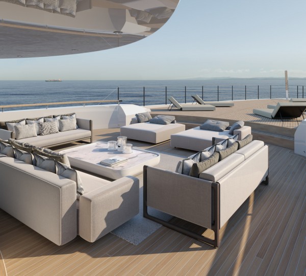Benetti FB284 Exterior Deck Area