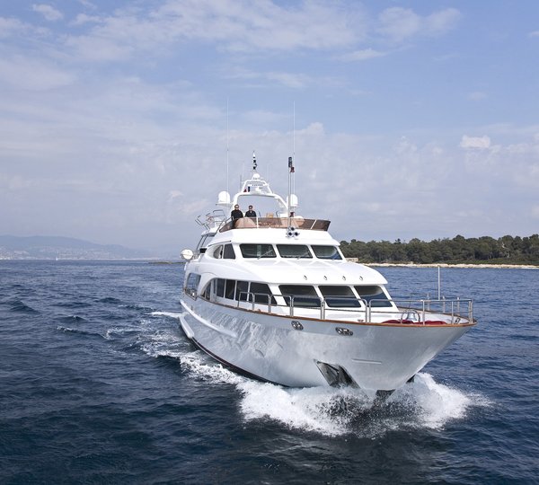 Benetti NANOU